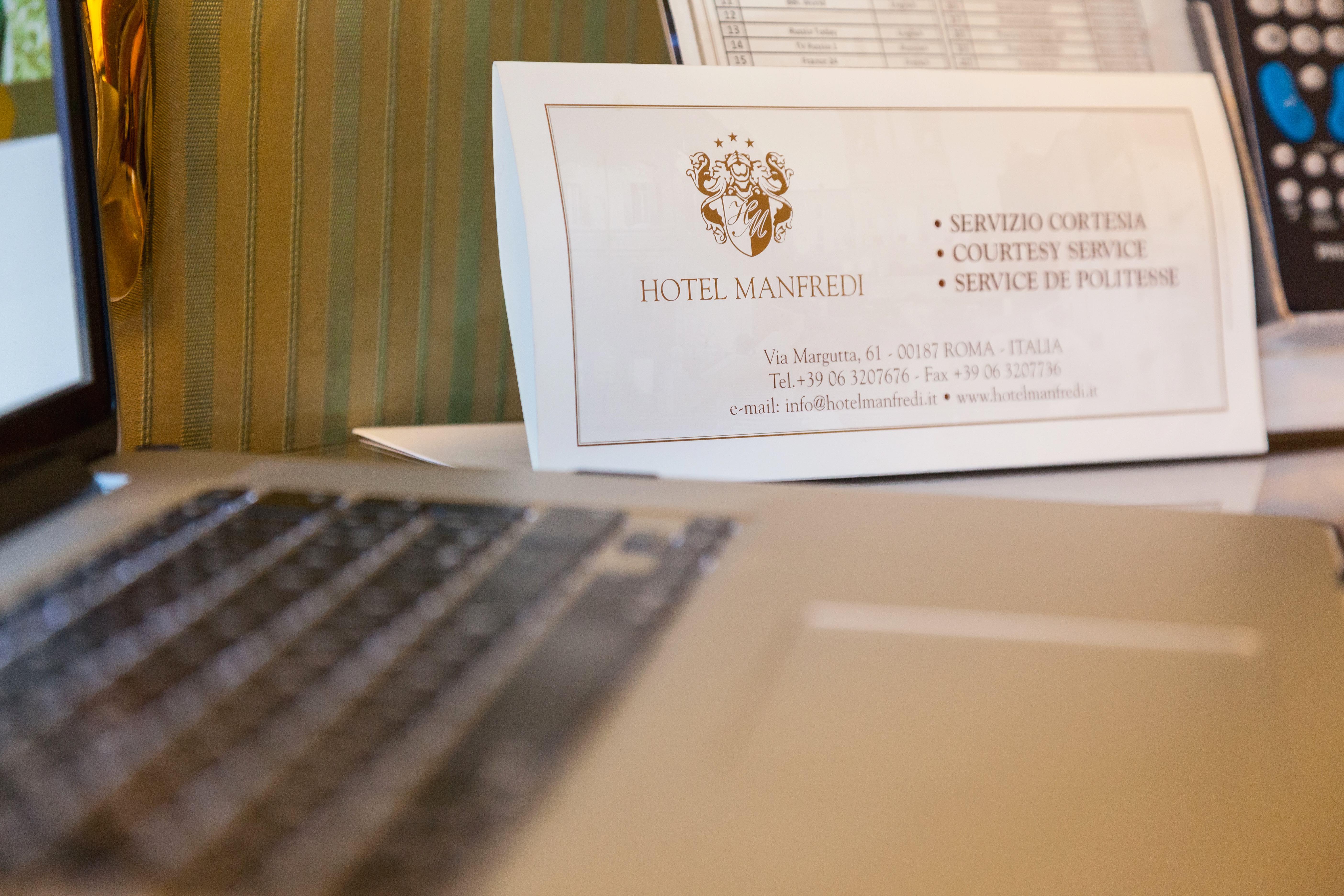 Hotel Manfredi Suite In Rzym Zewnętrze zdjęcie